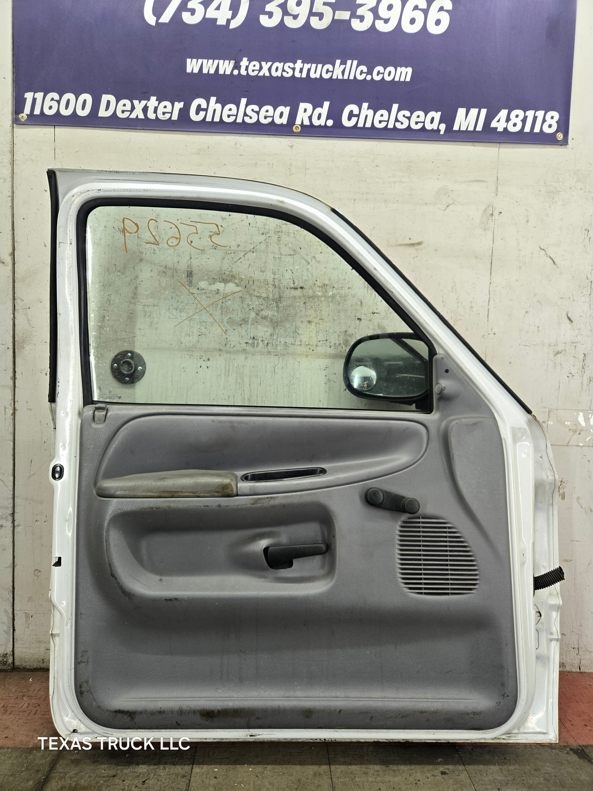 1994-2002 Dodge Ram 2nd Gen LH Driver Side Front Extended Cab Door 1500 2500 3500 ROUND CORNER - White