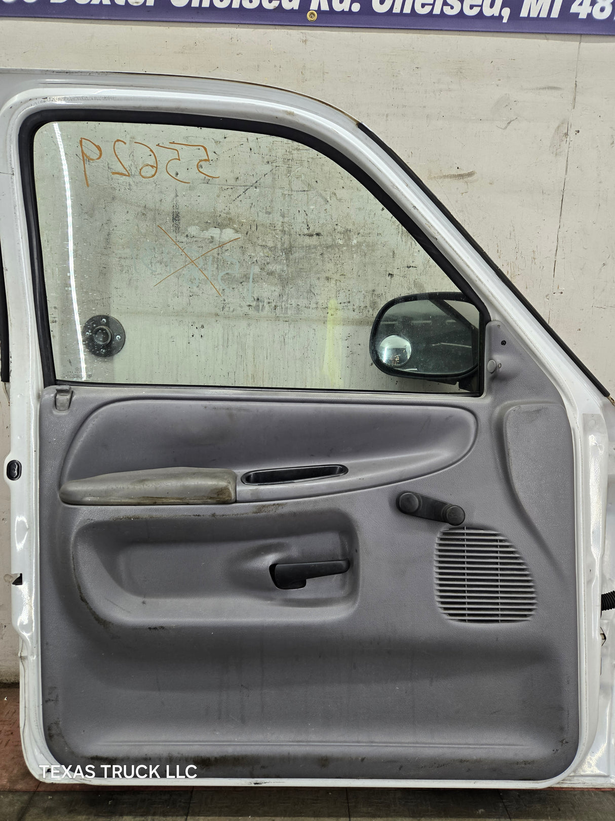 1994-2002 Dodge Ram 2nd Gen LH Driver Side Front Extended Cab Door 1500 2500 3500 ROUND CORNER - White