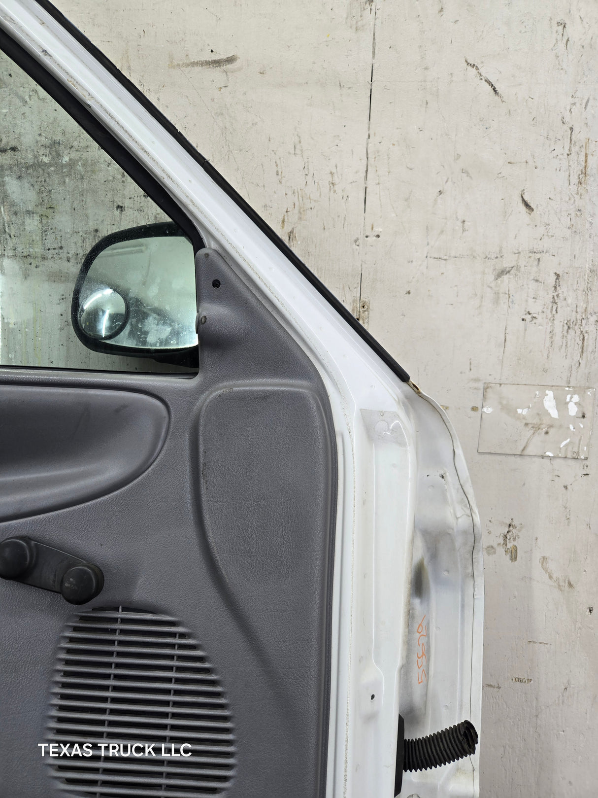 1994-2002 Dodge Ram 2nd Gen LH Driver Side Front Extended Cab Door 1500 2500 3500 ROUND CORNER - White