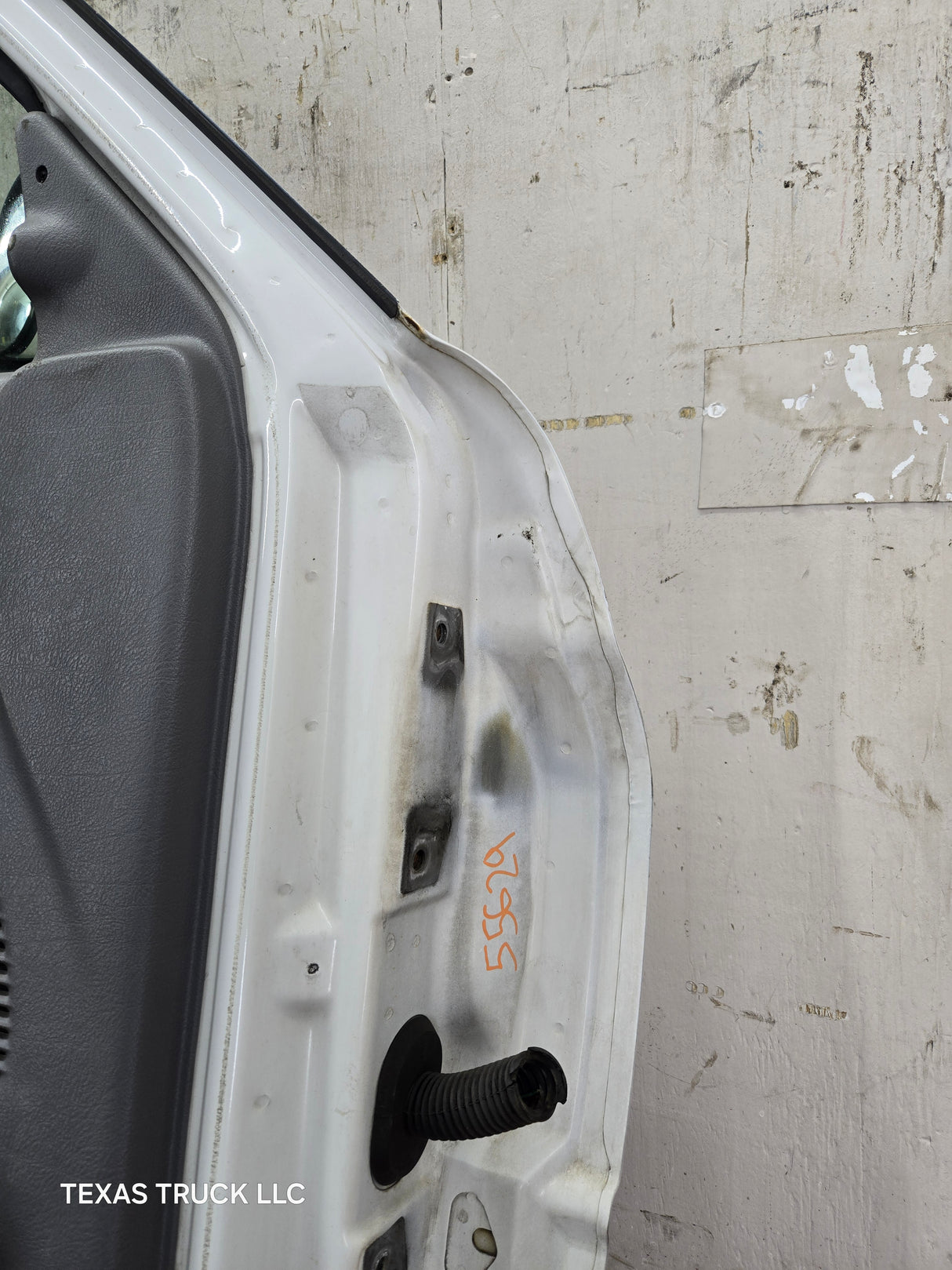 1994-2002 Dodge Ram 2nd Gen LH Driver Side Front Extended Cab Door 1500 2500 3500 ROUND CORNER - White