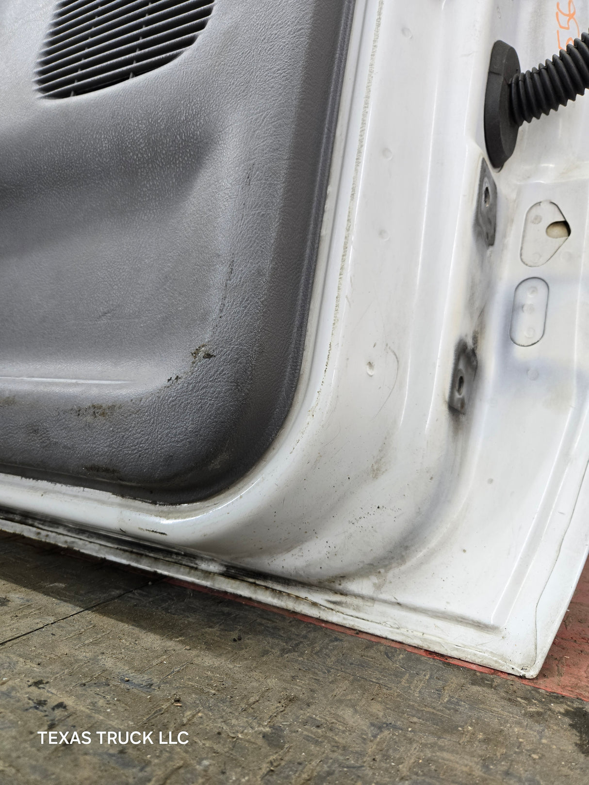 1994-2002 Dodge Ram 2nd Gen LH Driver Side Front Extended Cab Door 1500 2500 3500 ROUND CORNER - White