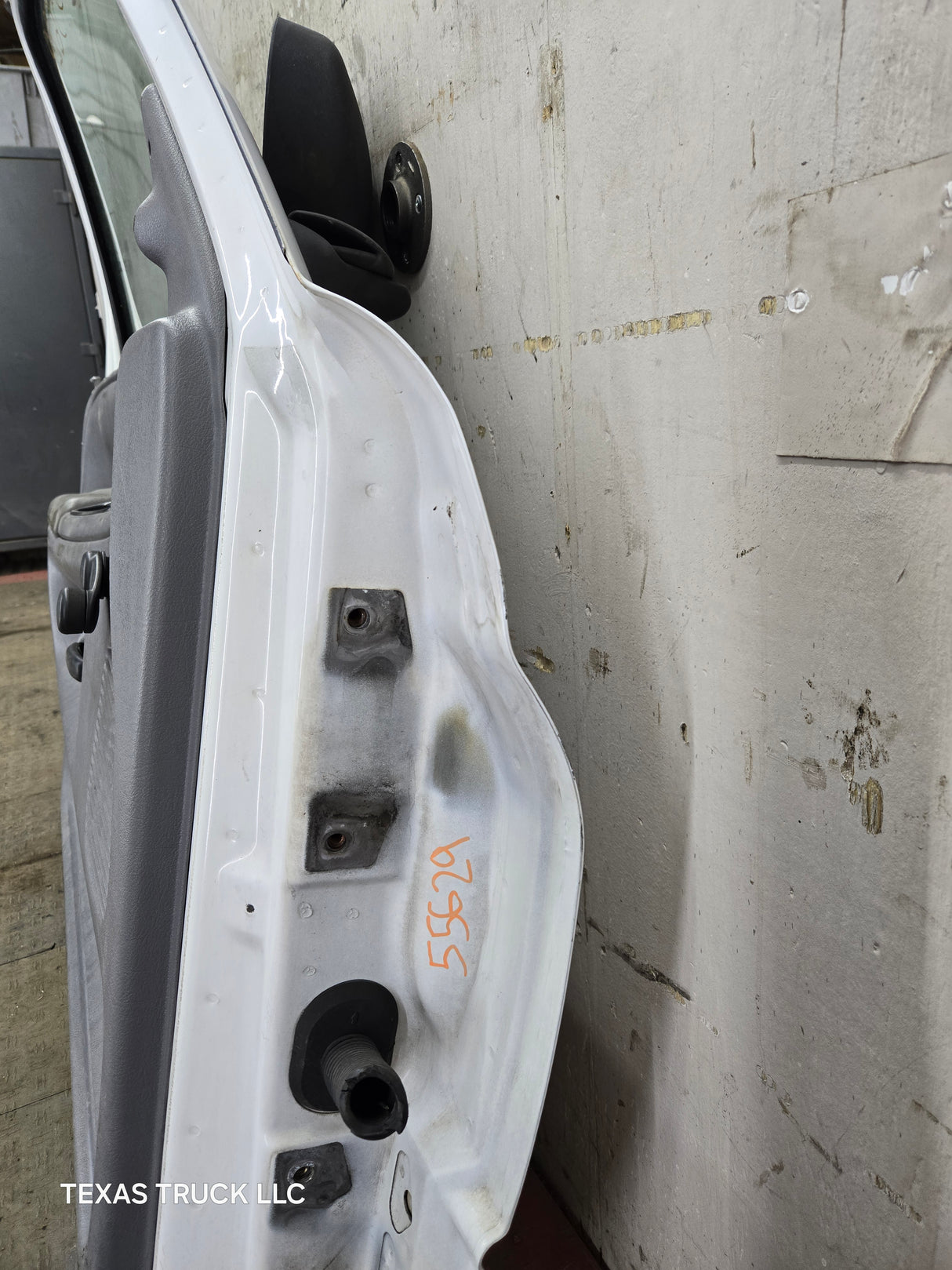 1994-2002 Dodge Ram 2nd Gen LH Driver Side Front Extended Cab Door 1500 2500 3500 ROUND CORNER - White