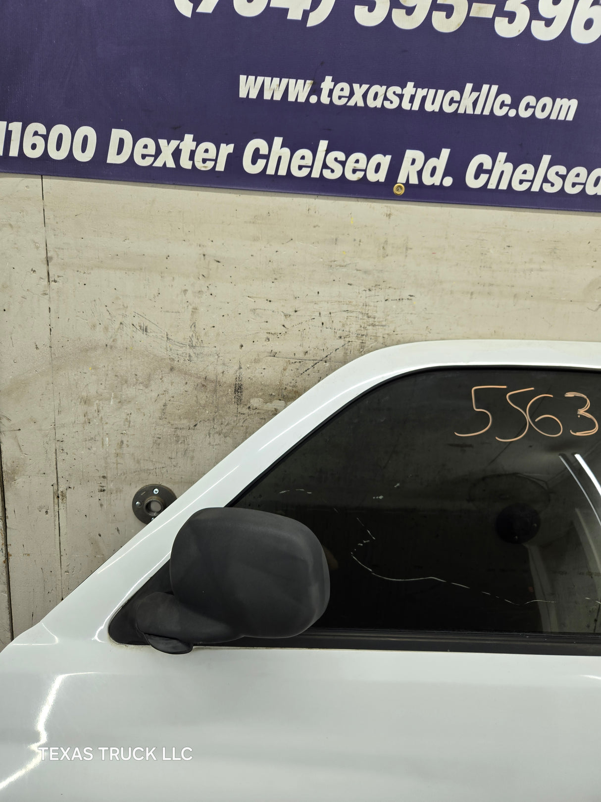 1994-2002 Dodge Ram 2nd Gen LH Driver Side Front Extended Cab Door 1500 2500 3500 ROUND CORNER - White