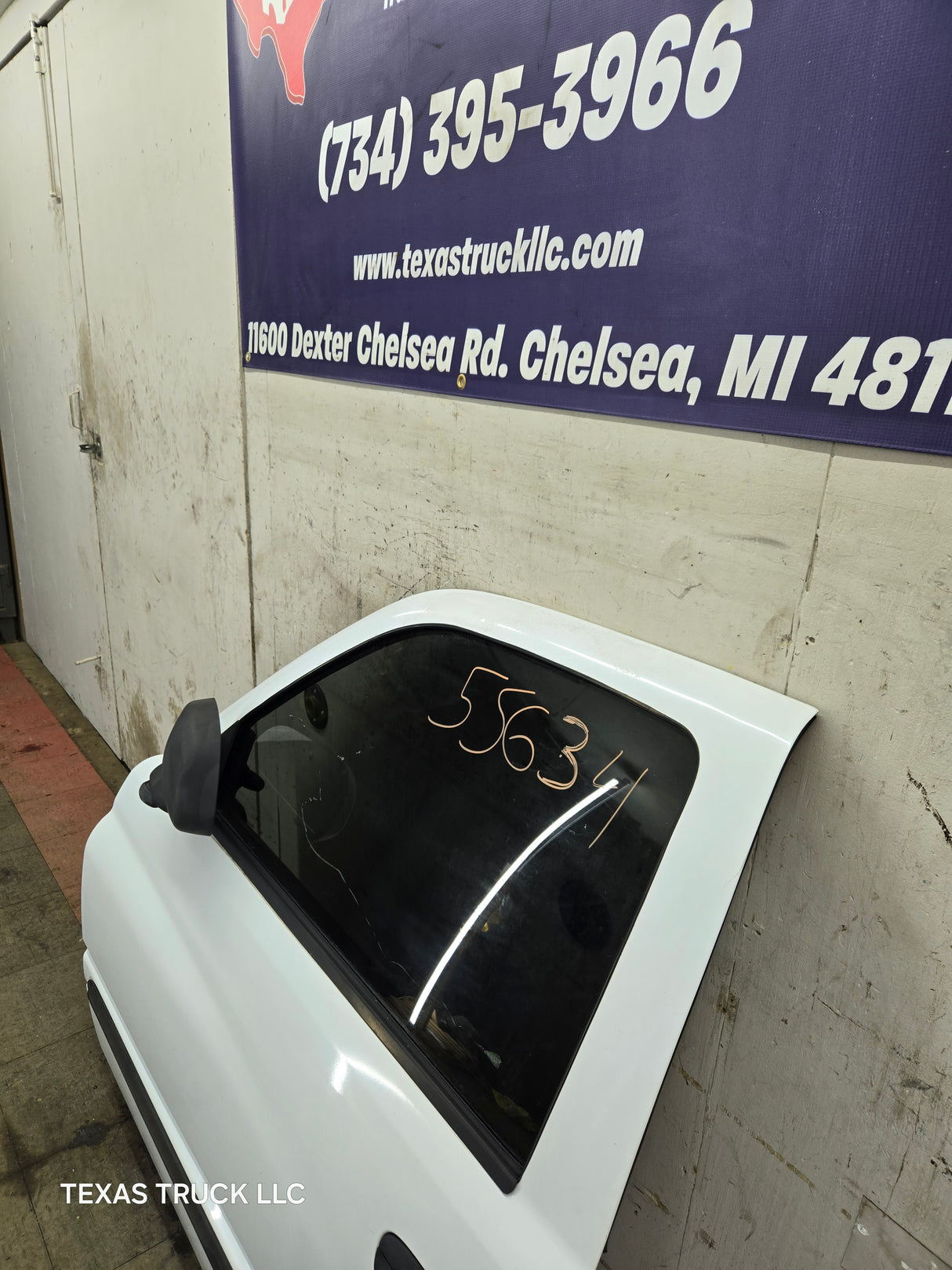 1994-2002 Dodge Ram 2nd Gen LH Driver Side Front Extended Cab Door 1500 2500 3500 ROUND CORNER - White