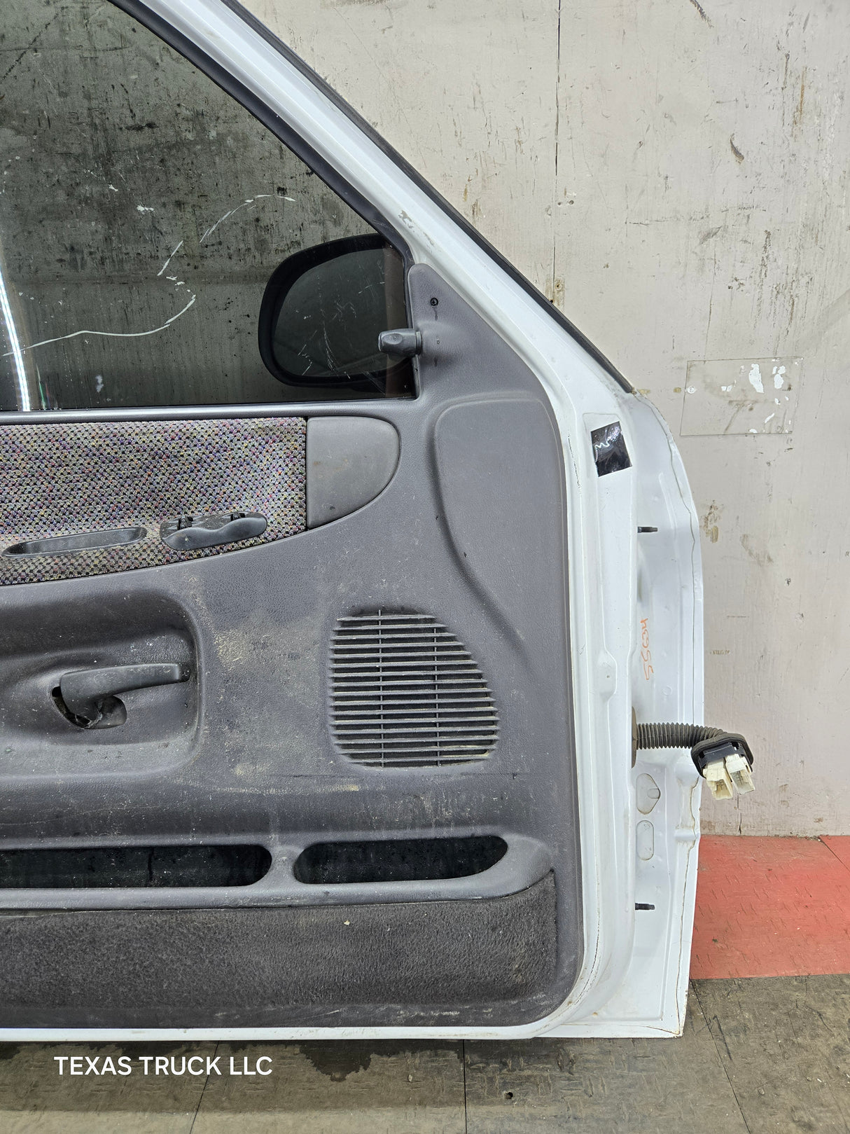 1994-2002 Dodge Ram 2nd Gen LH Driver Side Front Extended Cab Door 1500 2500 3500 ROUND CORNER - White