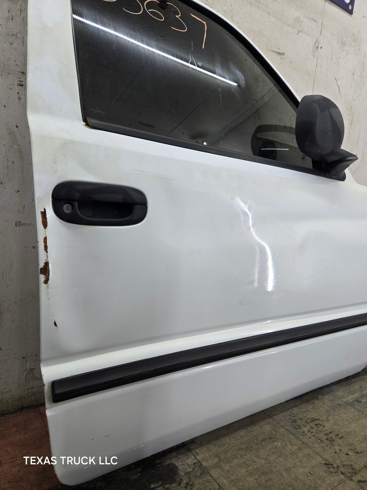1994-2002 Dodge Ram 2nd Gen RH Passenger Side Front Extended Cab Door 1500 2500 3500 ROUND CORNER - White