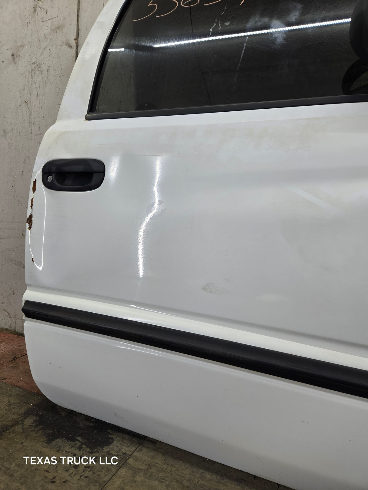 1994-2002 Dodge Ram 2nd Gen RH Passenger Side Front Extended Cab Door 1500 2500 3500 ROUND CORNER - White