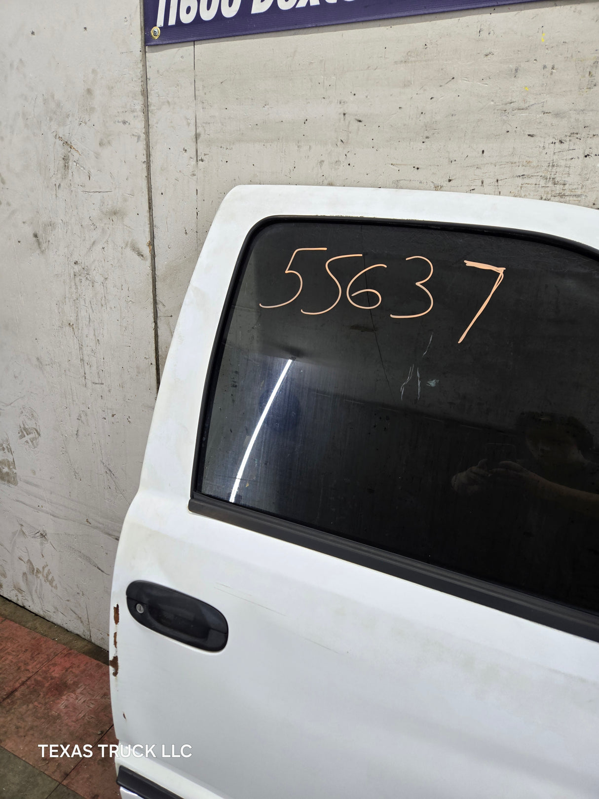 1994-2002 Dodge Ram 2nd Gen RH Passenger Side Front Extended Cab Door 1500 2500 3500 ROUND CORNER - White