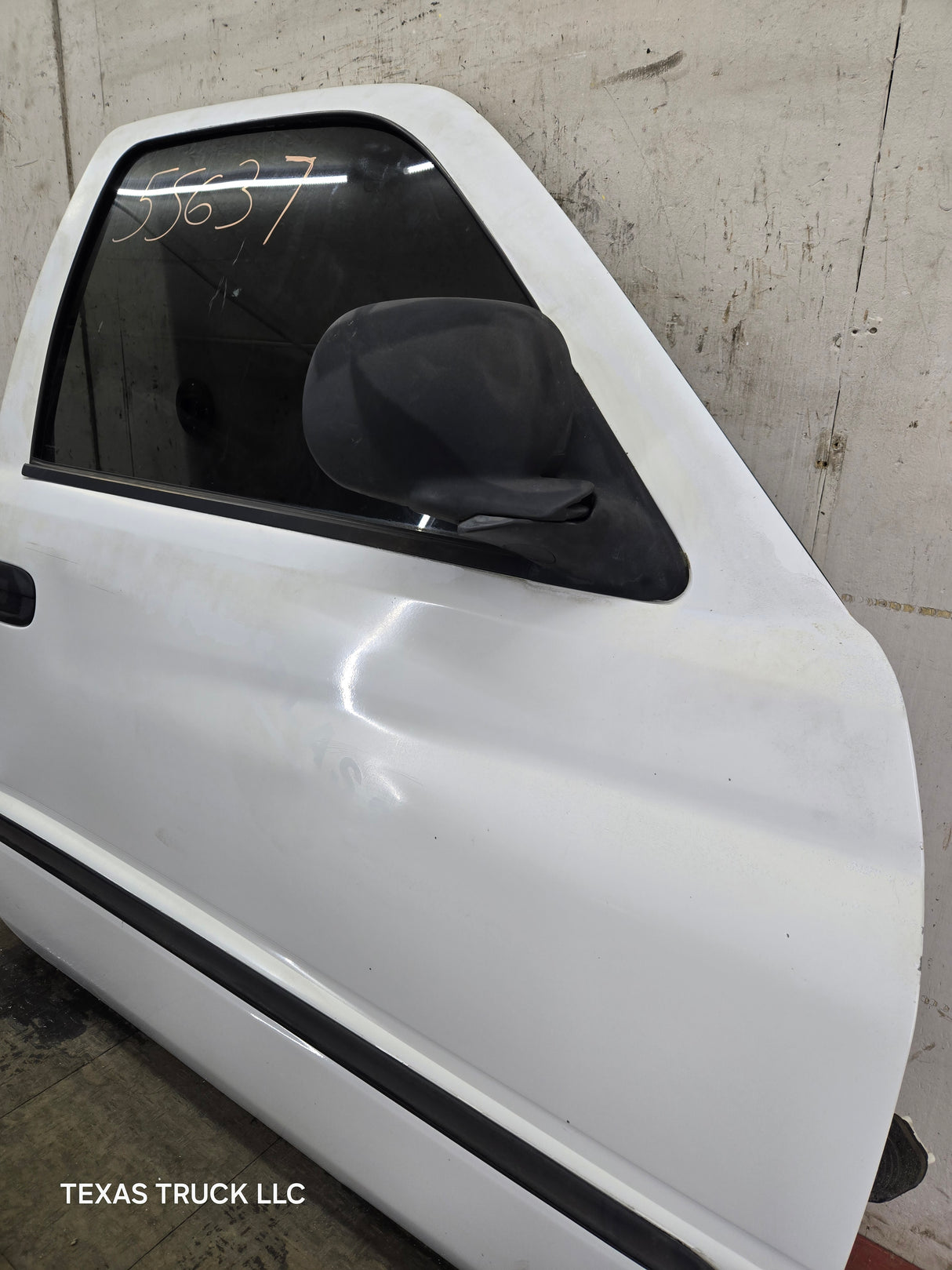 1994-2002 Dodge Ram 2nd Gen RH Passenger Side Front Extended Cab Door 1500 2500 3500 ROUND CORNER - White