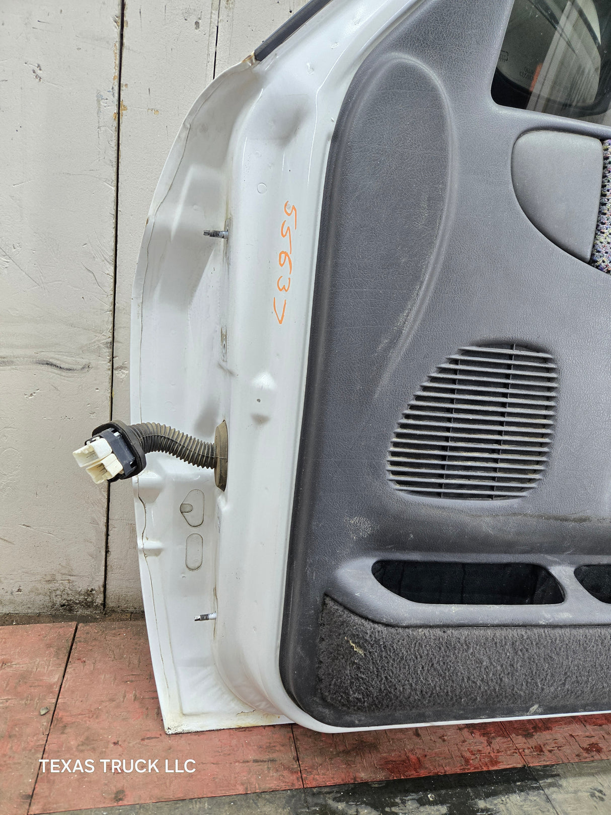 1994-2002 Dodge Ram 2nd Gen RH Passenger Side Front Extended Cab Door 1500 2500 3500 ROUND CORNER - White