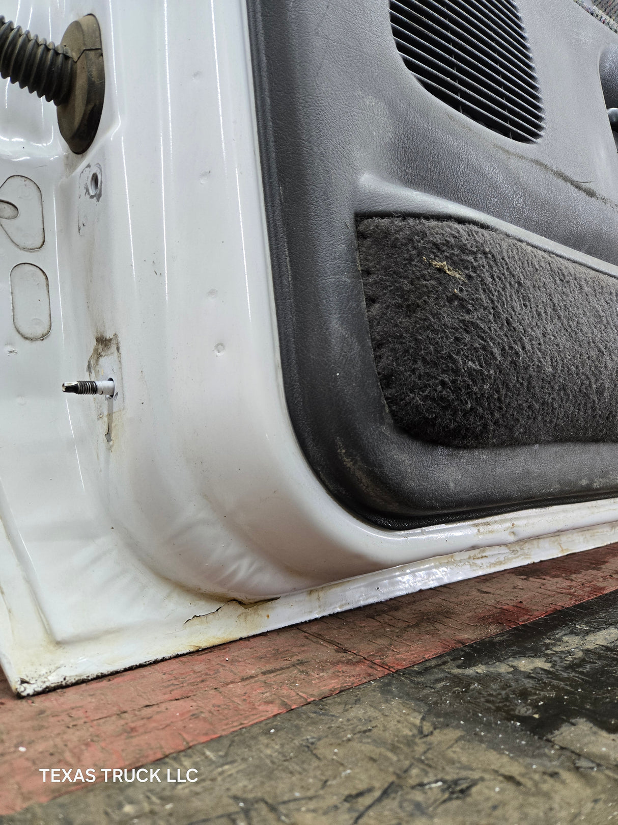 1994-2002 Dodge Ram 2nd Gen RH Passenger Side Front Extended Cab Door 1500 2500 3500 ROUND CORNER - White