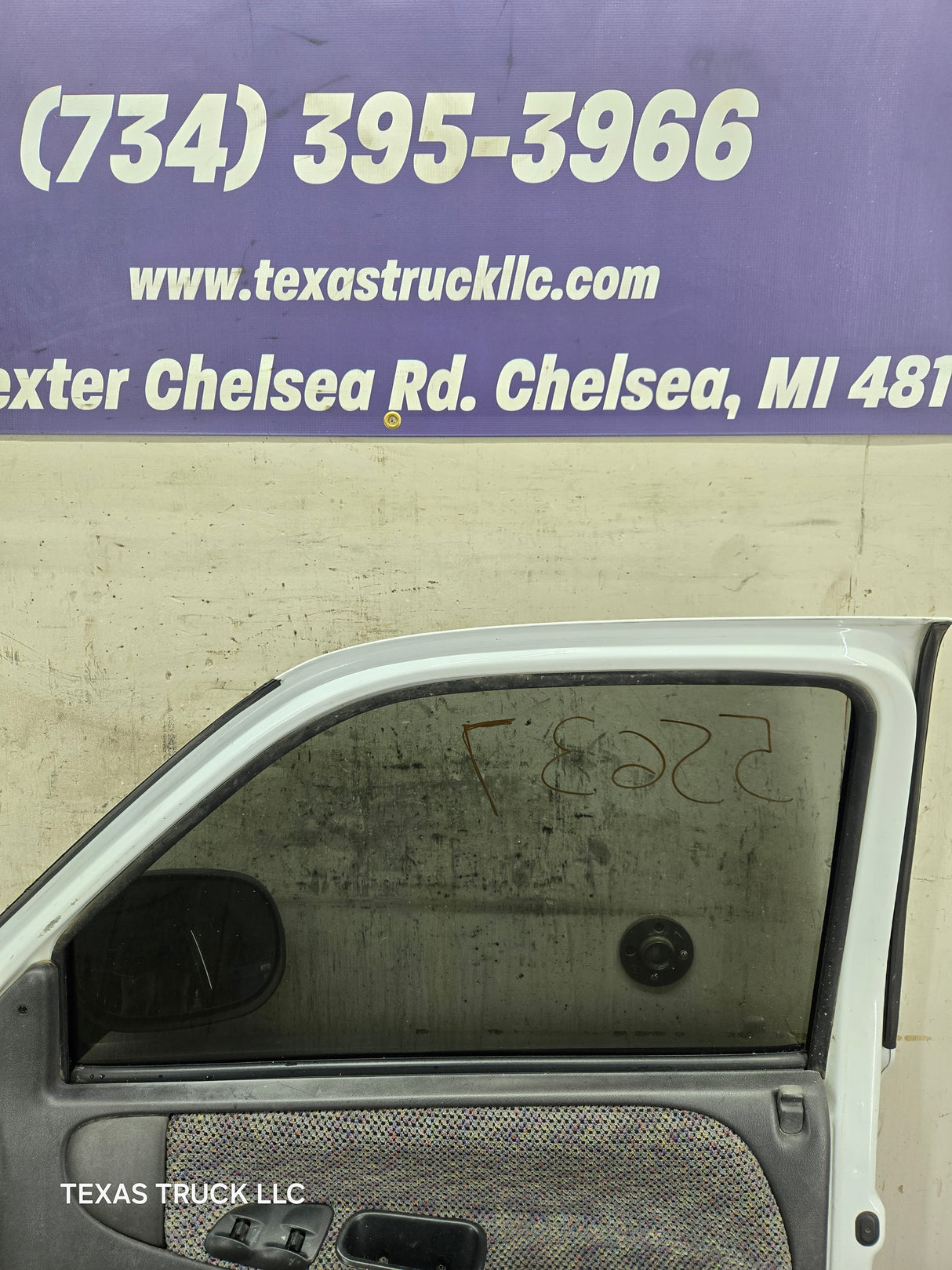 1994-2002 Dodge Ram 2nd Gen RH Passenger Side Front Extended Cab Door 1500 2500 3500 ROUND CORNER - White