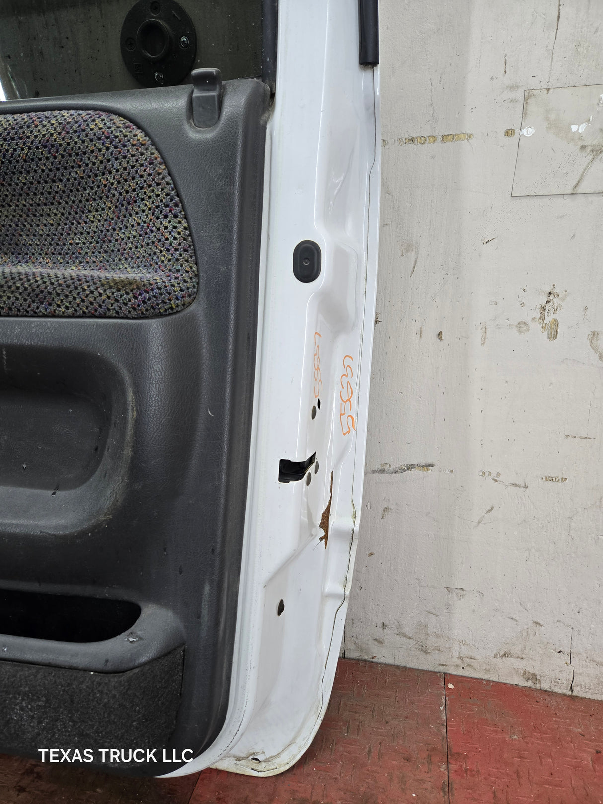 1994-2002 Dodge Ram 2nd Gen RH Passenger Side Front Extended Cab Door 1500 2500 3500 ROUND CORNER - White