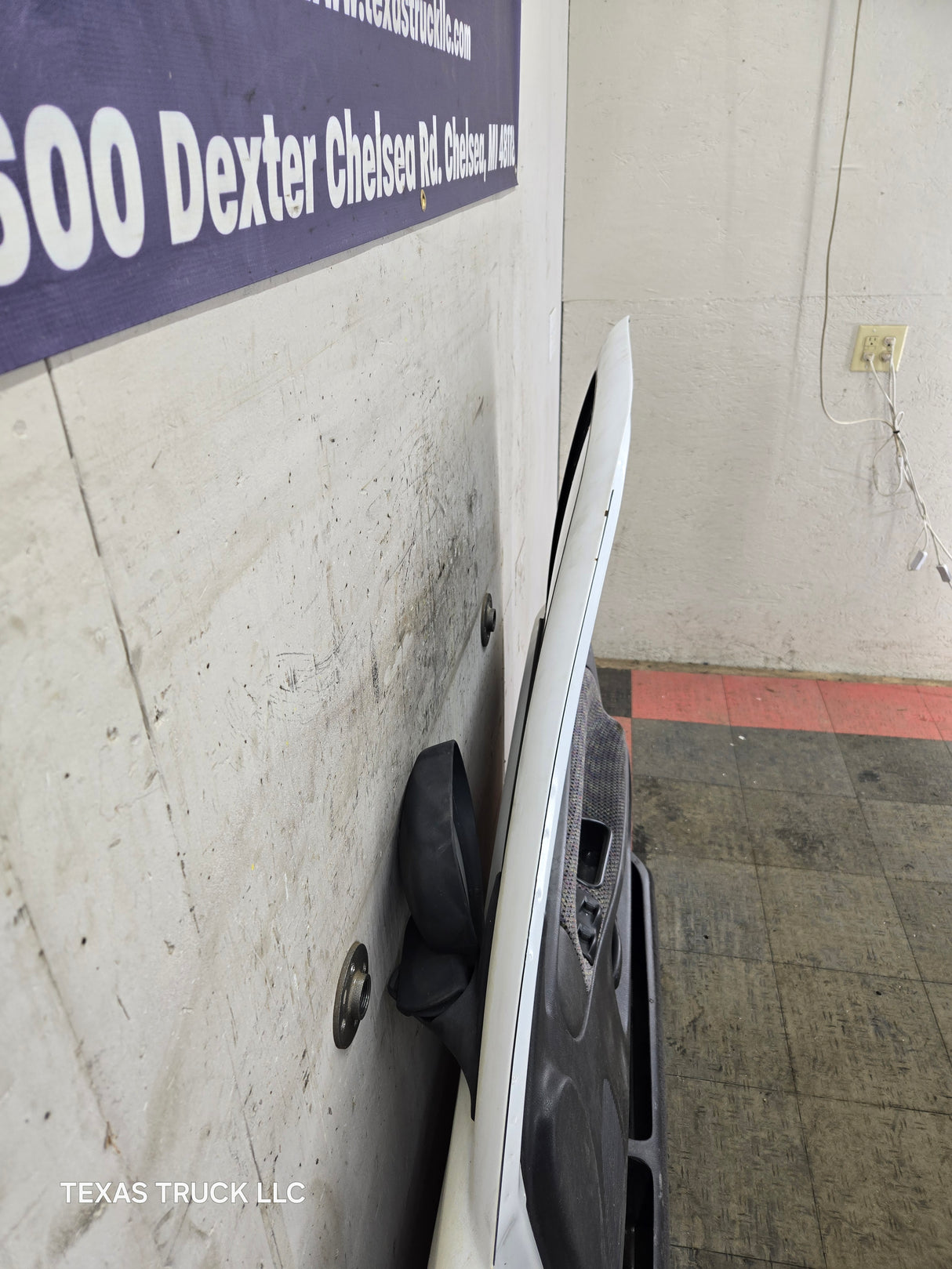 1994-2002 Dodge Ram 2nd Gen RH Passenger Side Front Extended Cab Door 1500 2500 3500 ROUND CORNER - White