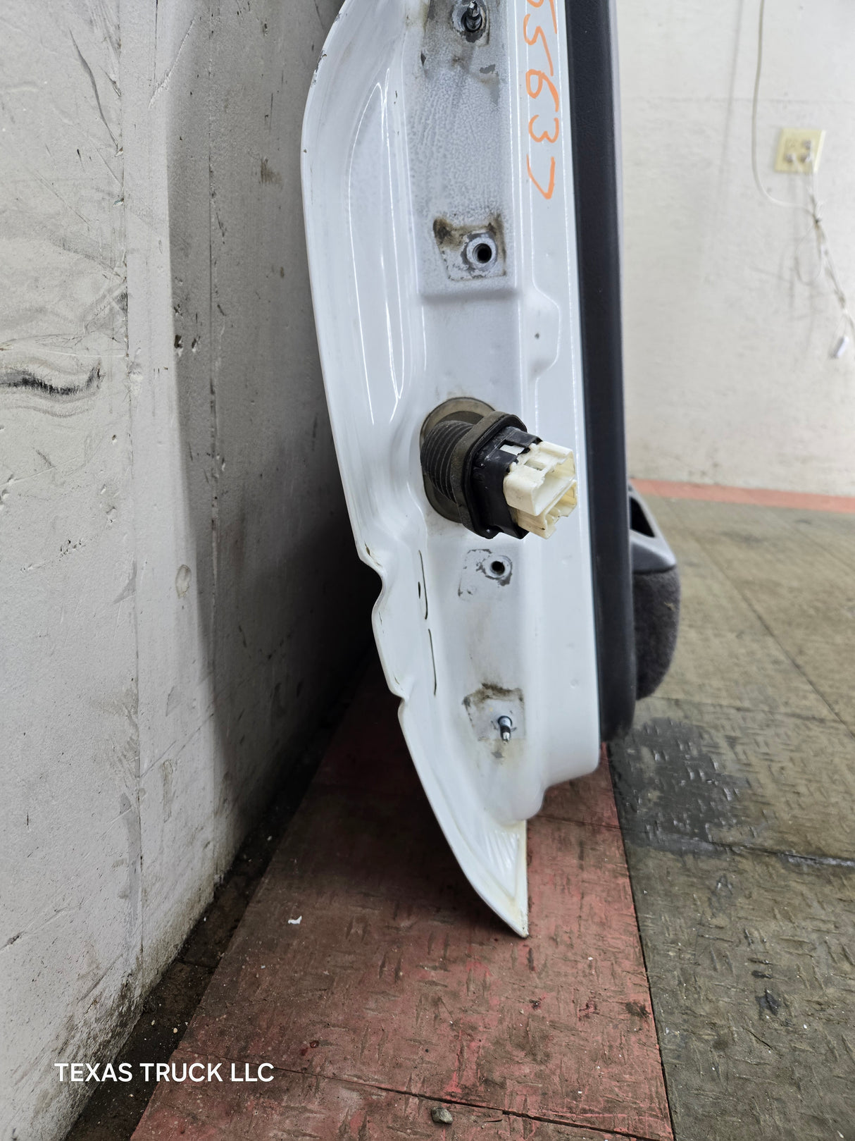 1994-2002 Dodge Ram 2nd Gen RH Passenger Side Front Extended Cab Door 1500 2500 3500 ROUND CORNER - White
