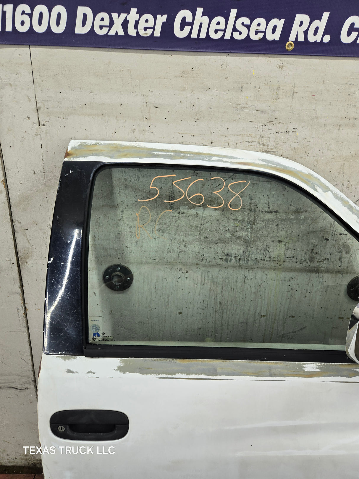 1994-2002 Dodge Ram 2nd Gen RH Passenger Side Front Extended Cab Door 1500 2500 3500 ROUND CORNER - White
