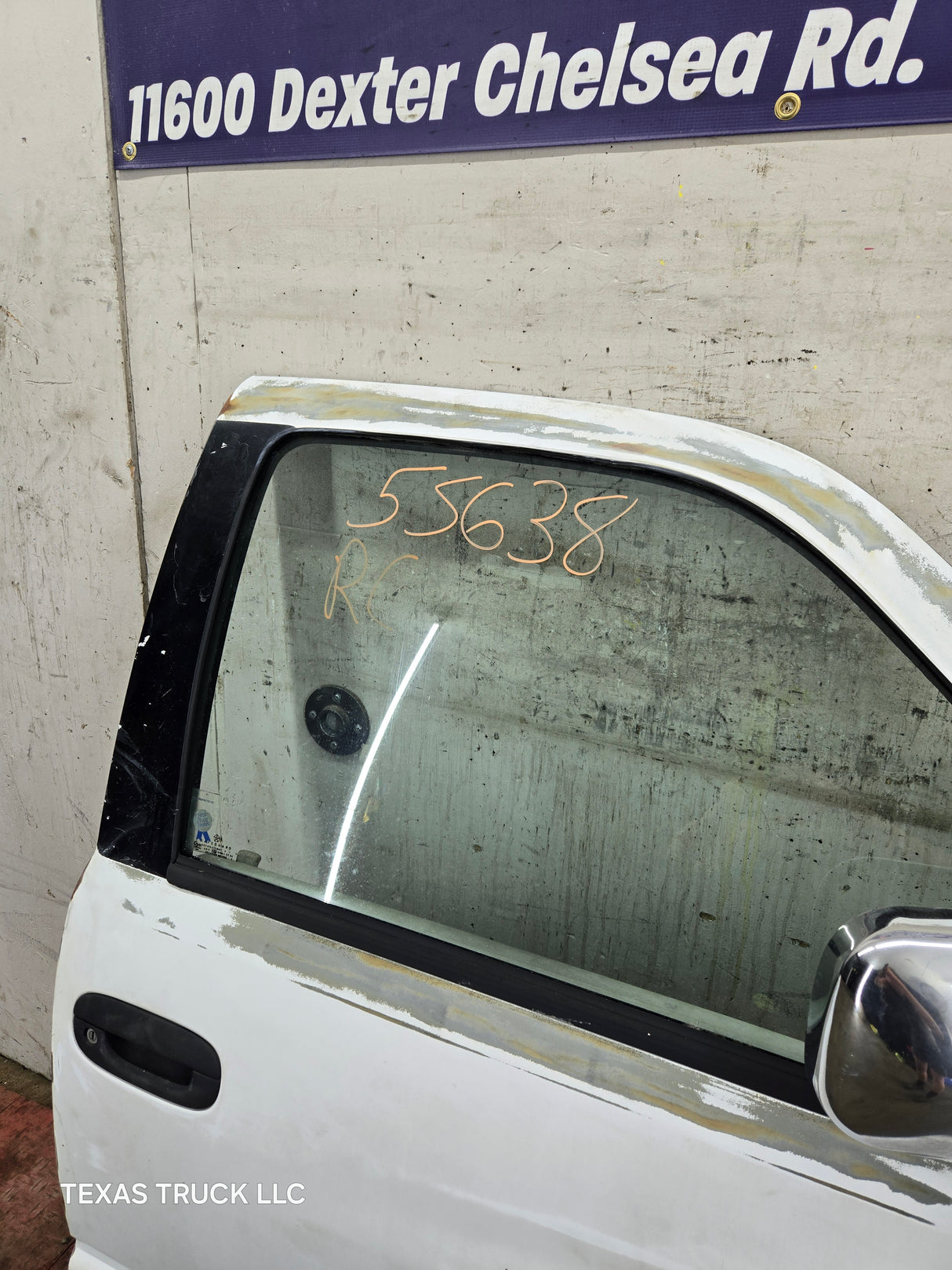 1994-2002 Dodge Ram 2nd Gen RH Passenger Side Front Extended Cab Door 1500 2500 3500 ROUND CORNER - White