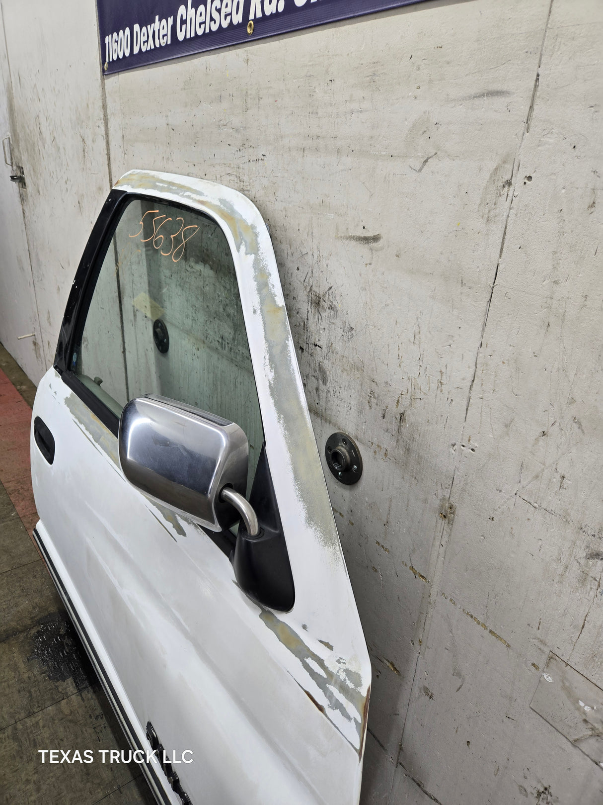 1994-2002 Dodge Ram 2nd Gen RH Passenger Side Front Extended Cab Door 1500 2500 3500 ROUND CORNER - White
