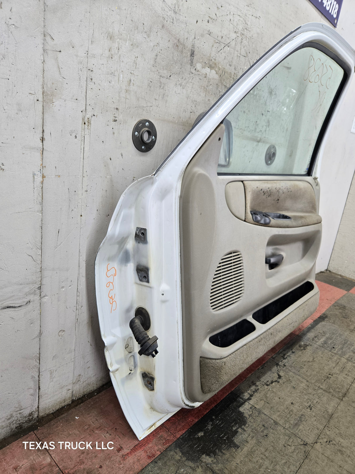 1994-2002 Dodge Ram 2nd Gen RH Passenger Side Front Extended Cab Door 1500 2500 3500 ROUND CORNER - White