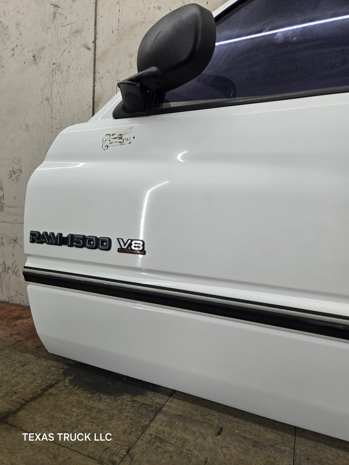 1994-2002 Dodge Ram 2nd Gen LH Driver Side Front Extended Cab Door 1500 2500 3500 ROUND CORNER - White
