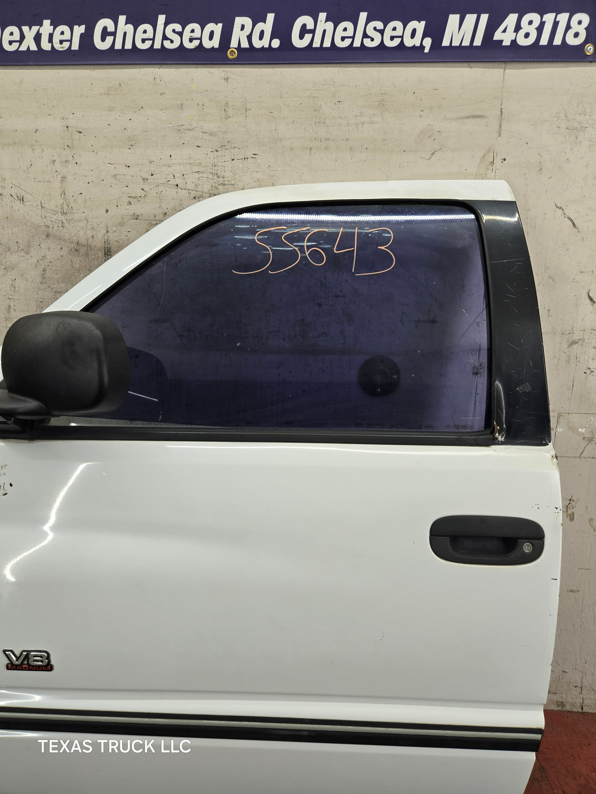1994-2002 Dodge Ram 2nd Gen LH Driver Side Front Extended Cab Door 1500 2500 3500 ROUND CORNER - White