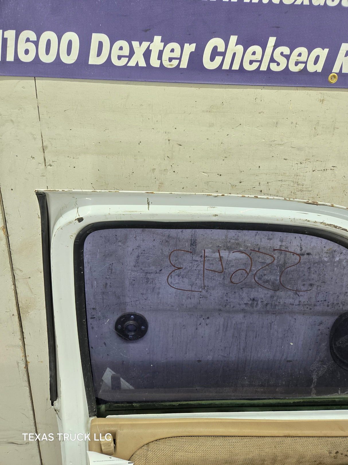 1994-2002 Dodge Ram 2nd Gen LH Driver Side Front Extended Cab Door 1500 2500 3500 ROUND CORNER - White