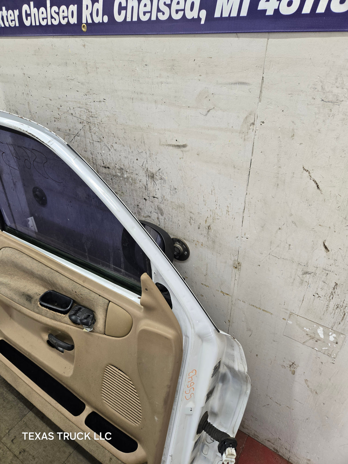 1994-2002 Dodge Ram 2nd Gen LH Driver Side Front Extended Cab Door 1500 2500 3500 ROUND CORNER - White