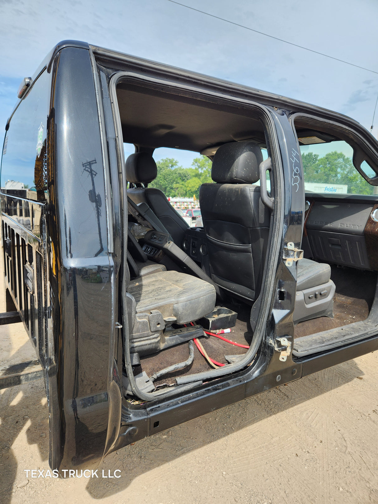 2011-2016 Ford Super Duty Crew Cab F250 F350 F450 F550 6.7L Power Stroke With Platinum Interior - UH Tuxedo Black