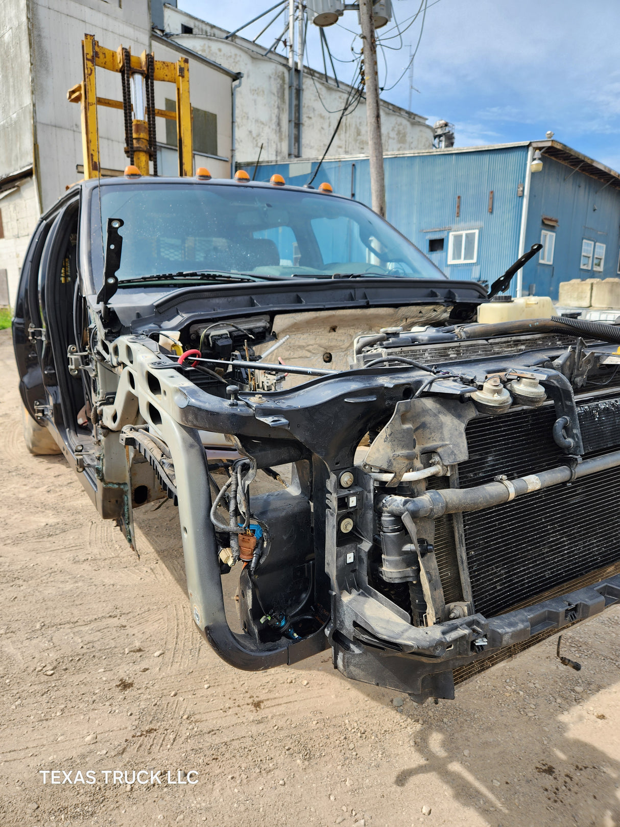 2011-2016 Ford Super Duty Crew Cab F250 F350 F450 F550 6.7L Power Stroke With Platinum Interior - UH Tuxedo Black
