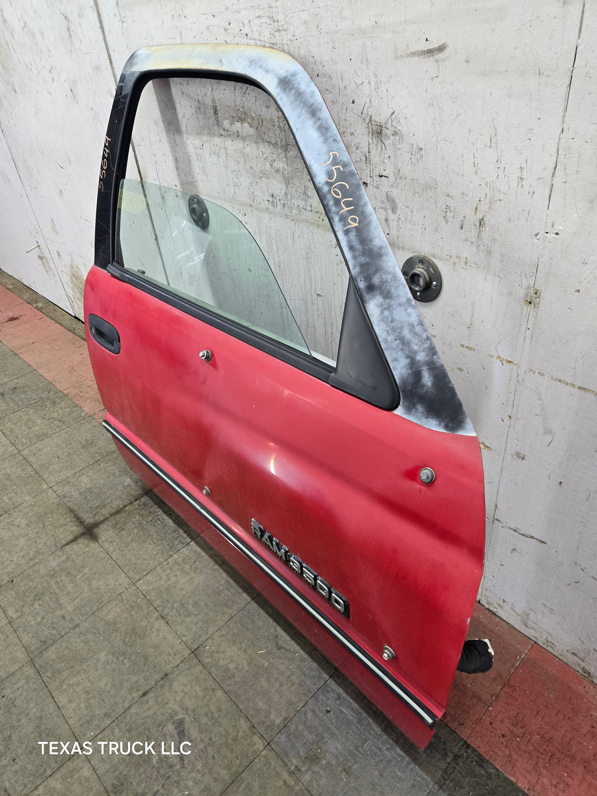 1994-2002 Dodge Ram 2nd Gen RH Passenger Side Front Extended Cab Door 1500 2500 3500 ROUND CORNER - Red