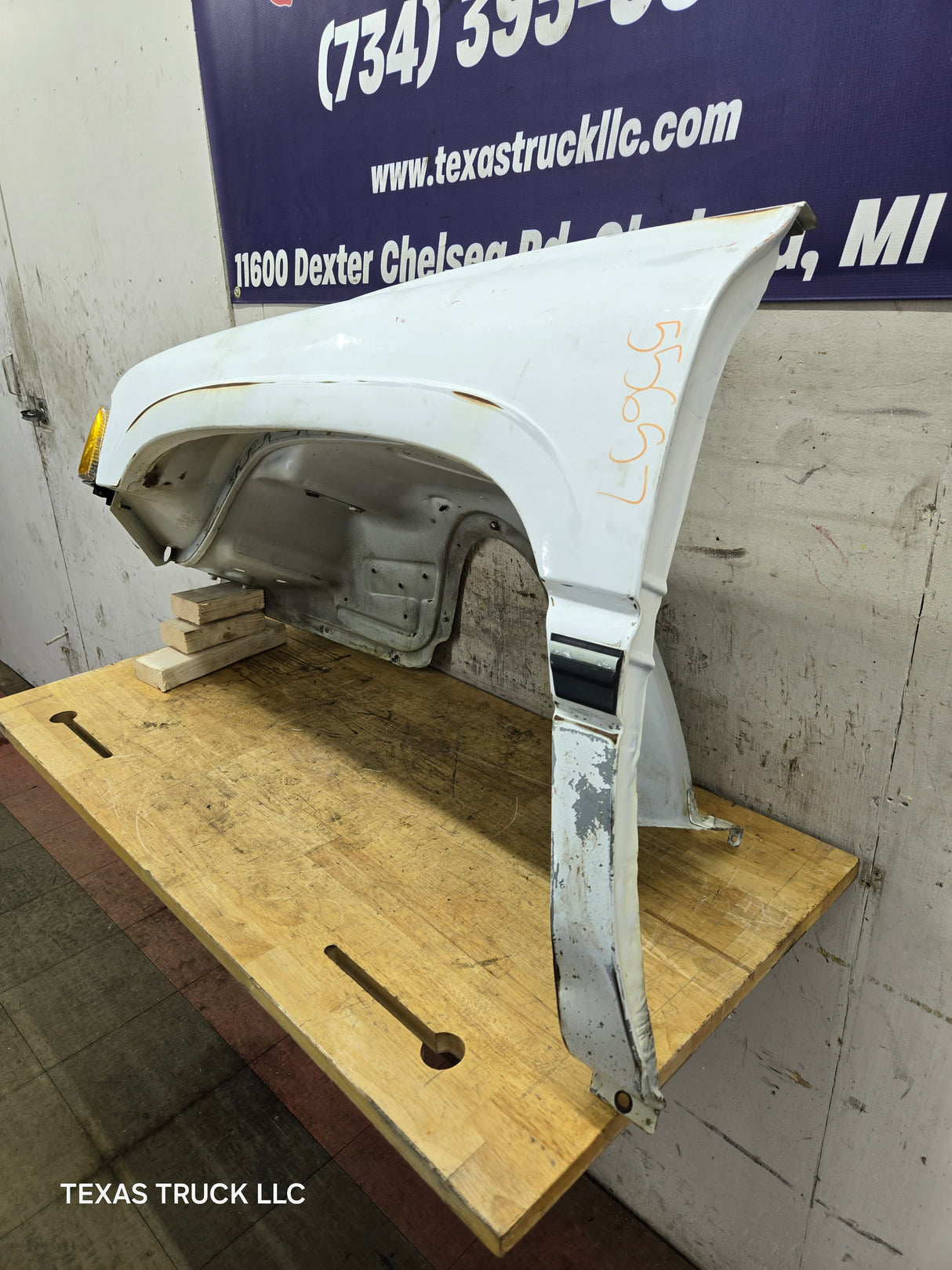 1994-2002 Dodge Ram 2nd Gen 1500 2500 3500 LH Driver Side Fender - White