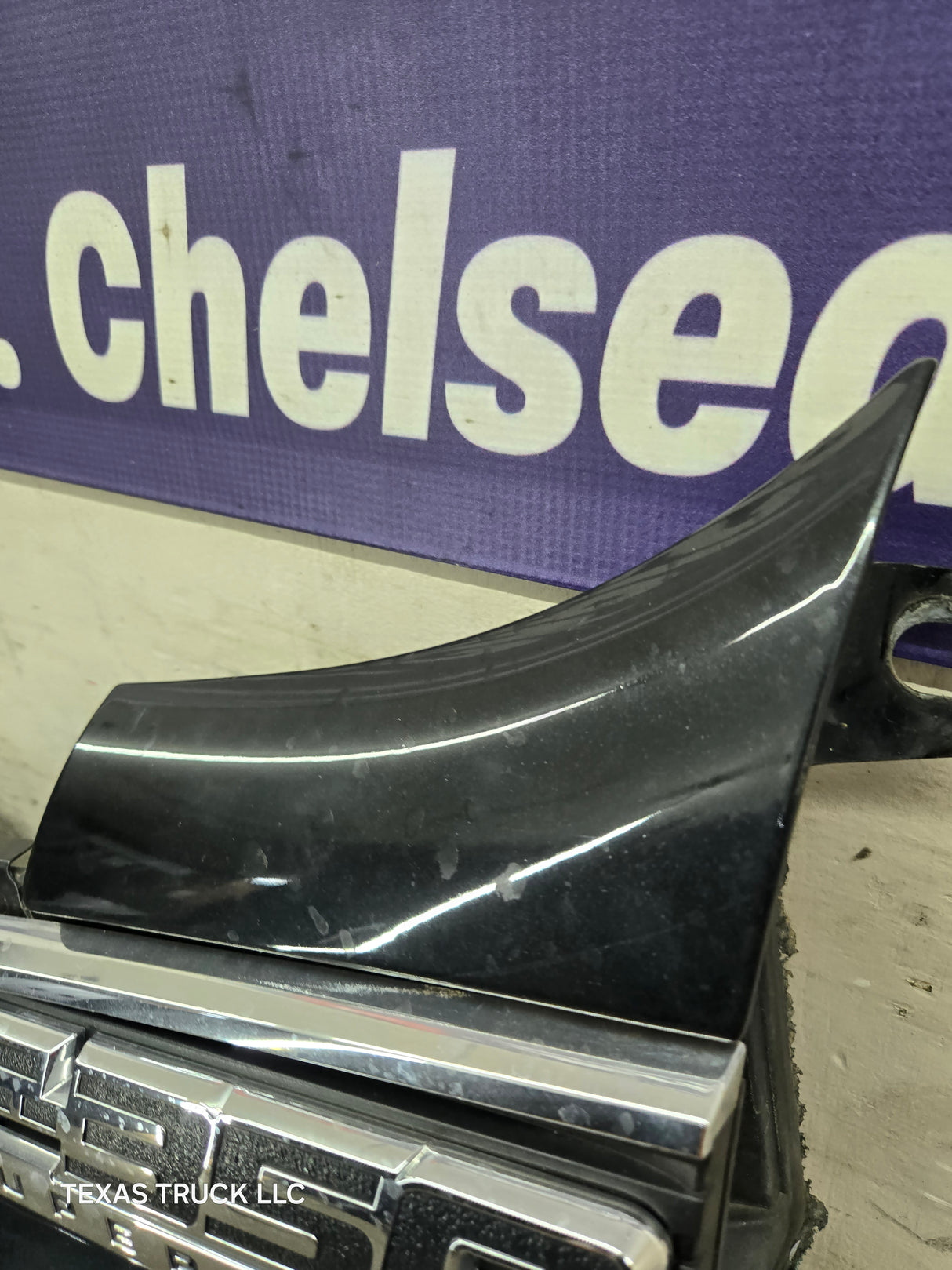 2011-2016 Ford Super Duty F250 F350 LH Driver Side Front Fender - Black