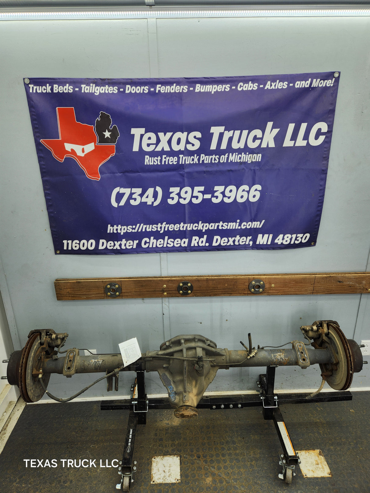 2006-2008 Dodge Ram 1500 Rear Axle 3.92 Gear Ratio 3rd Gen