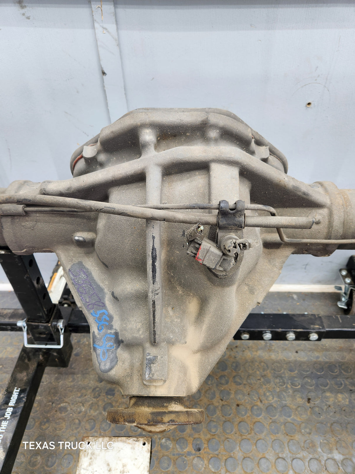 2006-2008 Dodge Ram 1500 Rear Axle 3.92 Gear Ratio 3rd Gen