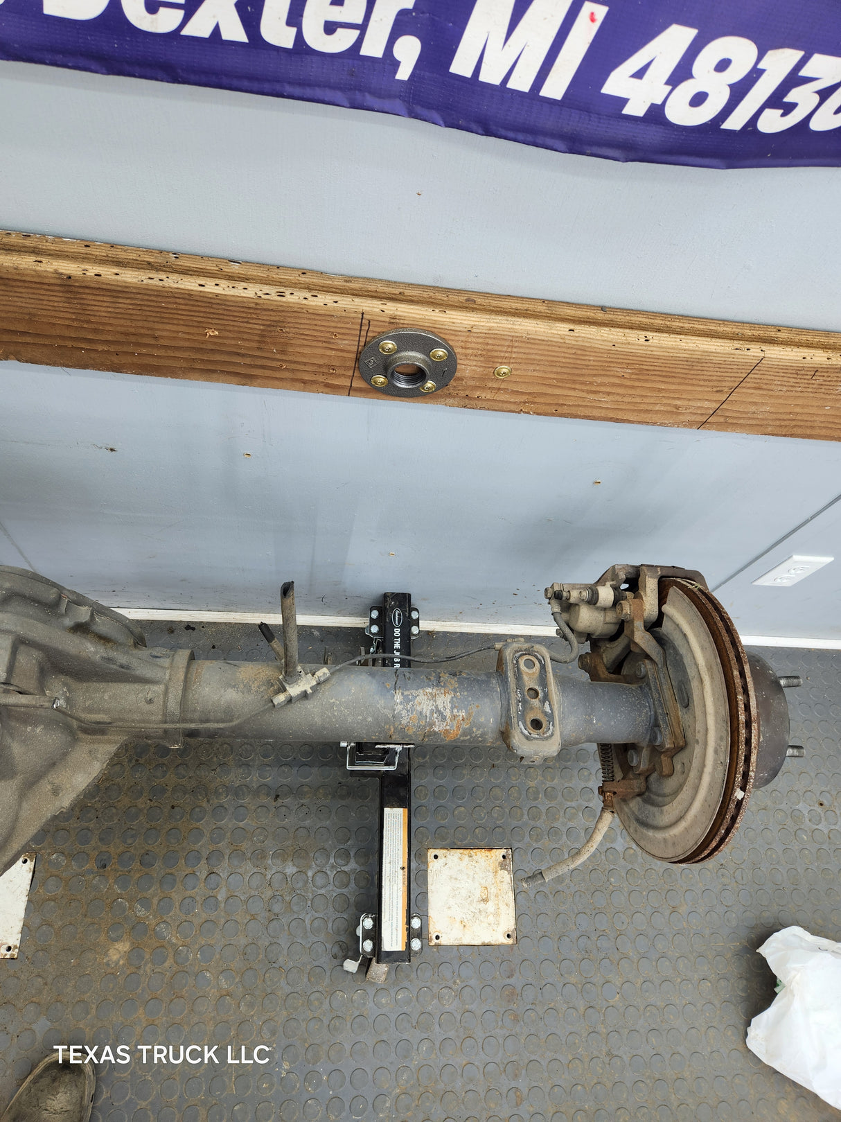 2006-2008 Dodge Ram 1500 Rear Axle 3.92 Gear Ratio 3rd Gen