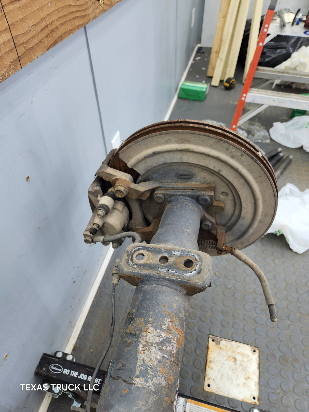 2006-2008 Dodge Ram 1500 Rear Axle 3.92 Gear Ratio 3rd Gen