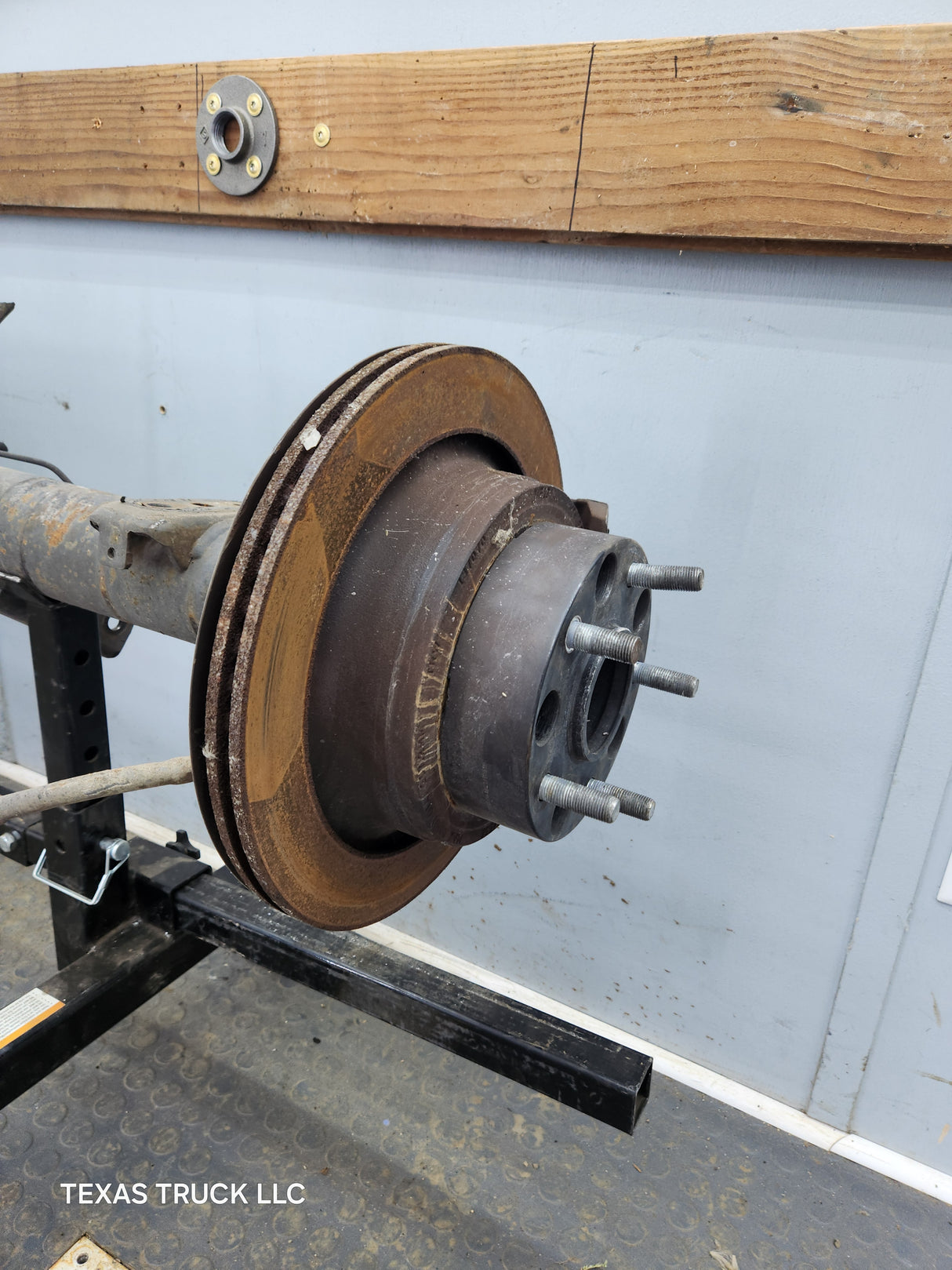 2006-2008 Dodge Ram 1500 Rear Axle 3.92 Gear Ratio 3rd Gen
