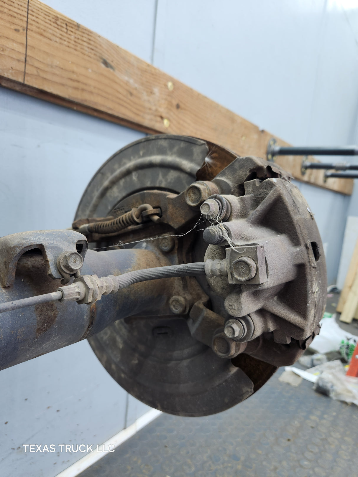 2006-2008 Dodge Ram 1500 Rear Axle 3.92 Gear Ratio 3rd Gen