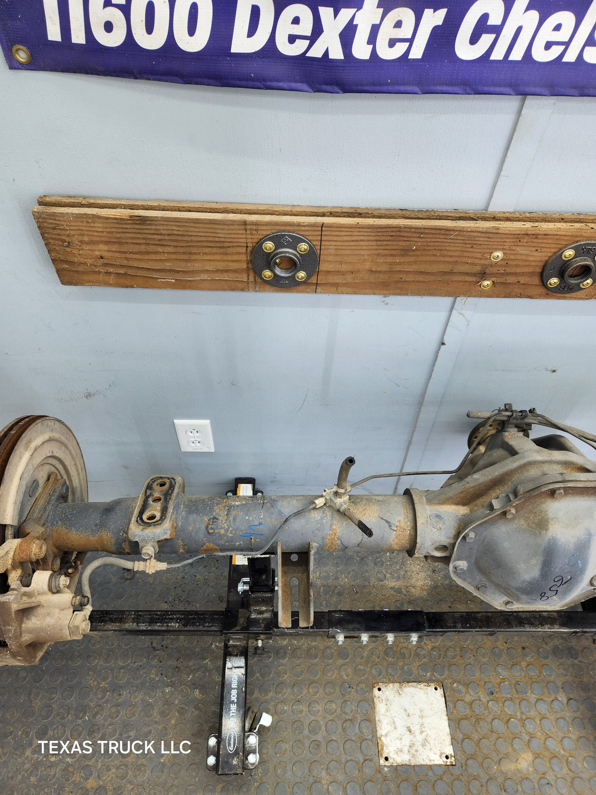 2006-2008 Dodge Ram 1500 Rear Axle 3.92 Gear Ratio 3rd Gen