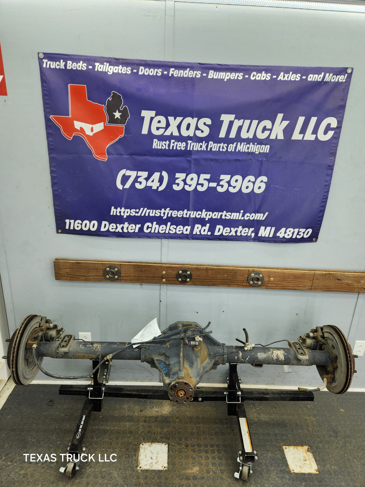 2006-2008 Dodge Ram 1500 Rear Axle 3.92 Gear Ratio 3rd Gen