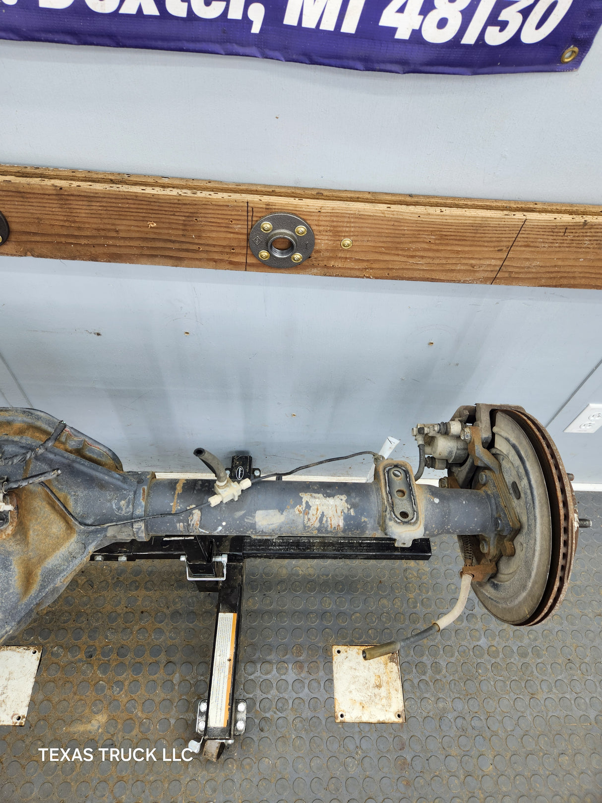 2006-2008 Dodge Ram 1500 Rear Axle 3.92 Gear Ratio 3rd Gen