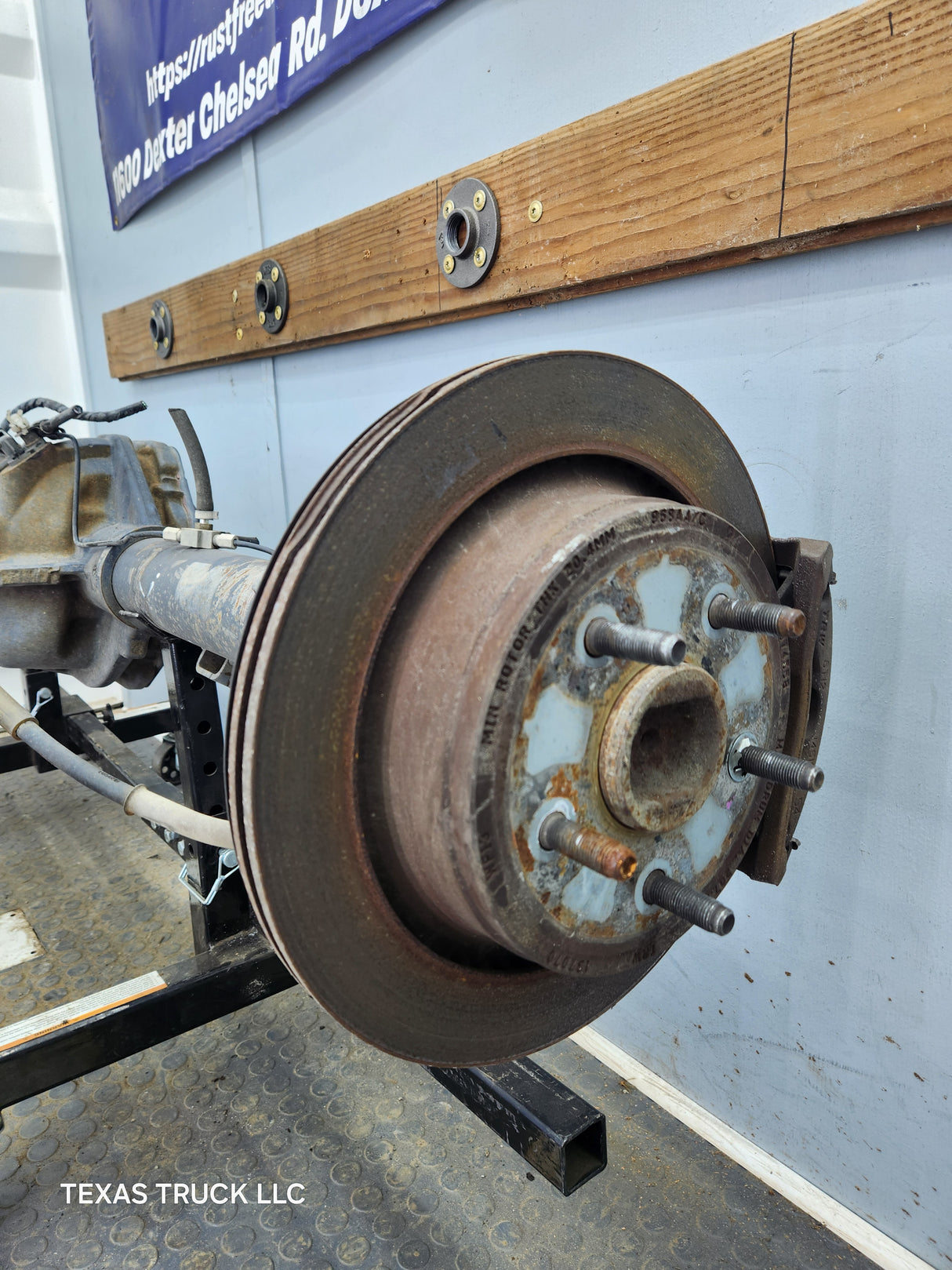 2006-2008 Dodge Ram 1500 Rear Axle 3.92 Gear Ratio 3rd Gen