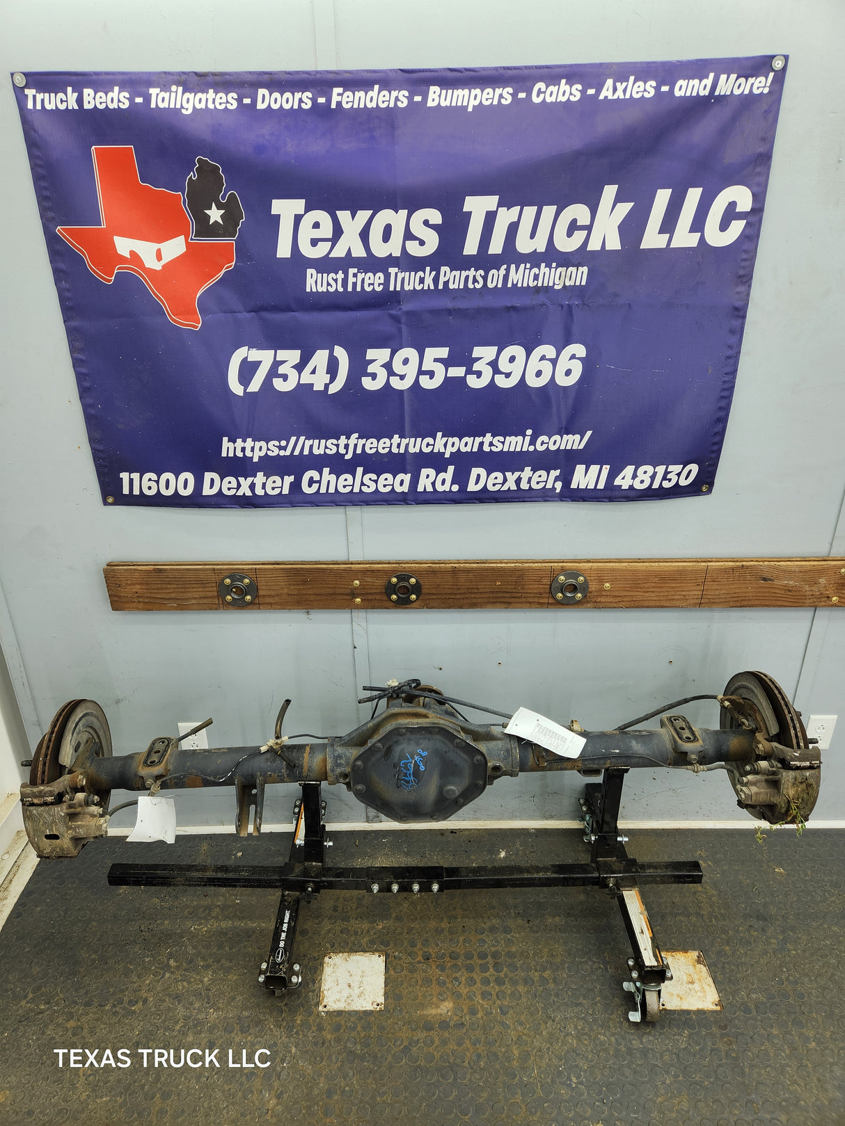 2006-2008 Dodge Ram 1500 Rear Axle 3.92 Gear Ratio 3rd Gen