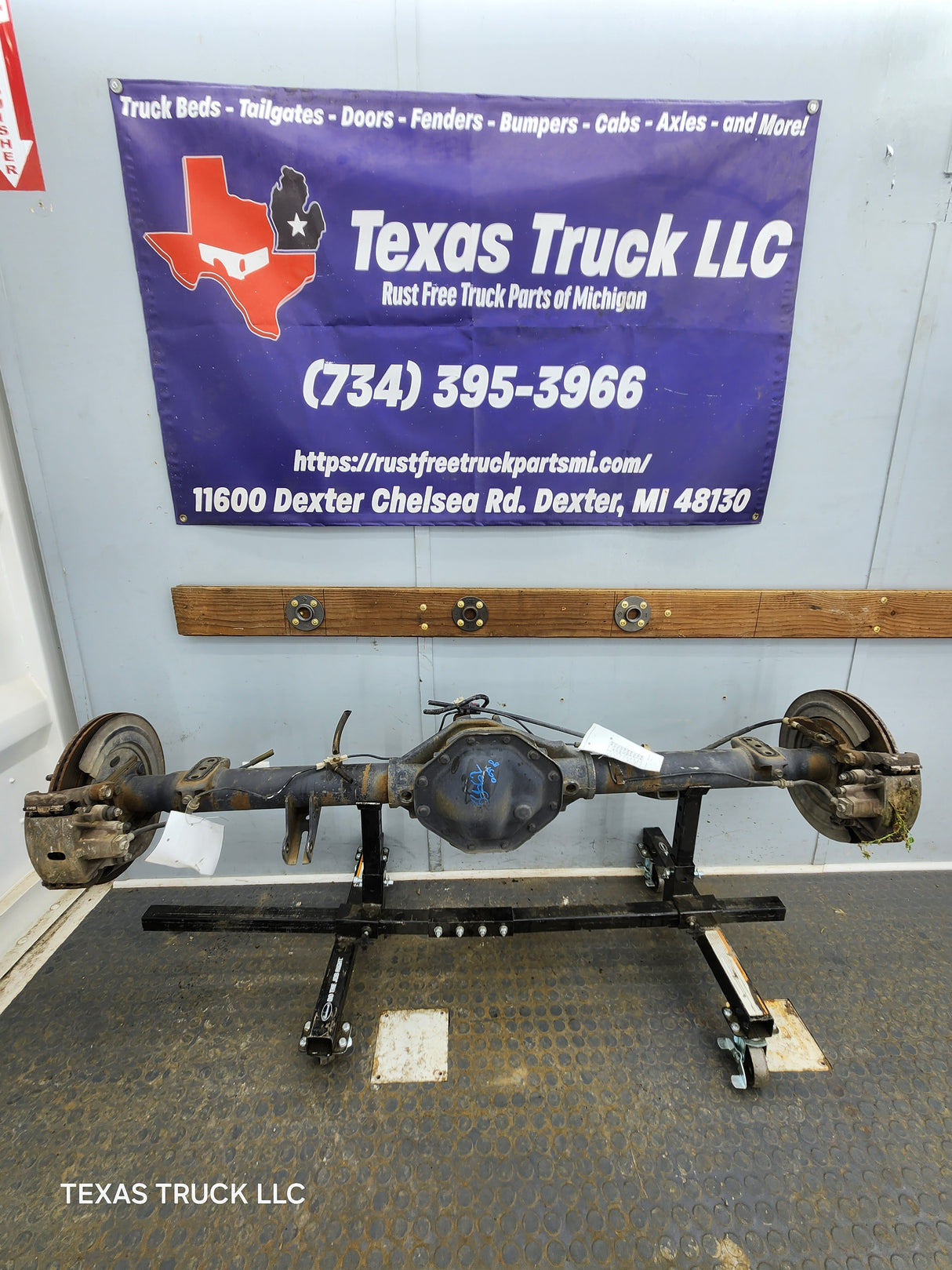 2006-2008 Dodge Ram 1500 Rear Axle 3.92 Gear Ratio 3rd Gen