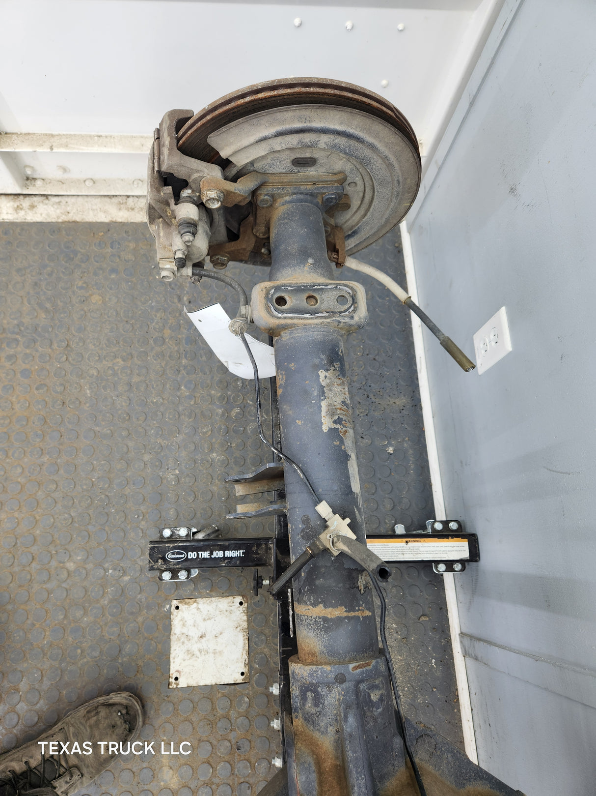 2006-2008 Dodge Ram 1500 Rear Axle 3.92 Gear Ratio 3rd Gen