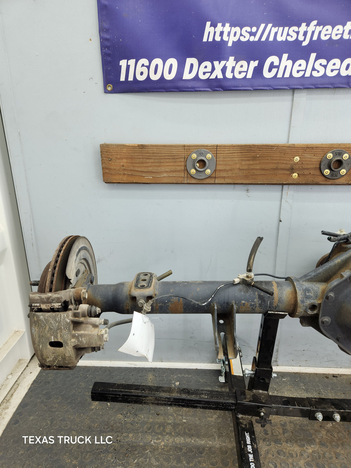 2006-2008 Dodge Ram 1500 Rear Axle 3.92 Gear Ratio 3rd Gen