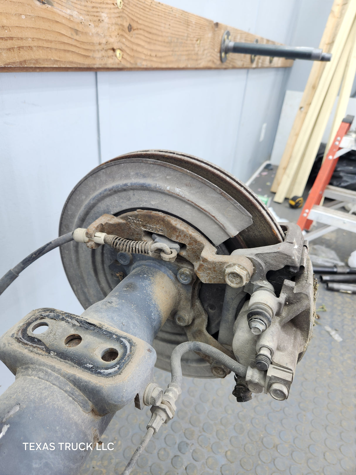 2006-2008 Dodge Ram 1500 Rear Axle 3.92 Gear Ratio 3rd Gen