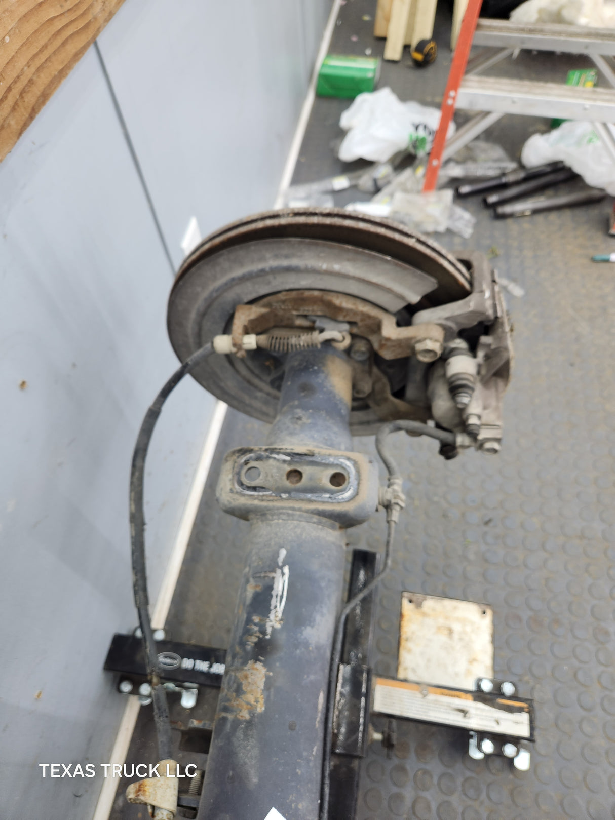 2006-2008 Dodge Ram 1500 Rear Axle 3.92 Gear Ratio 3rd Gen