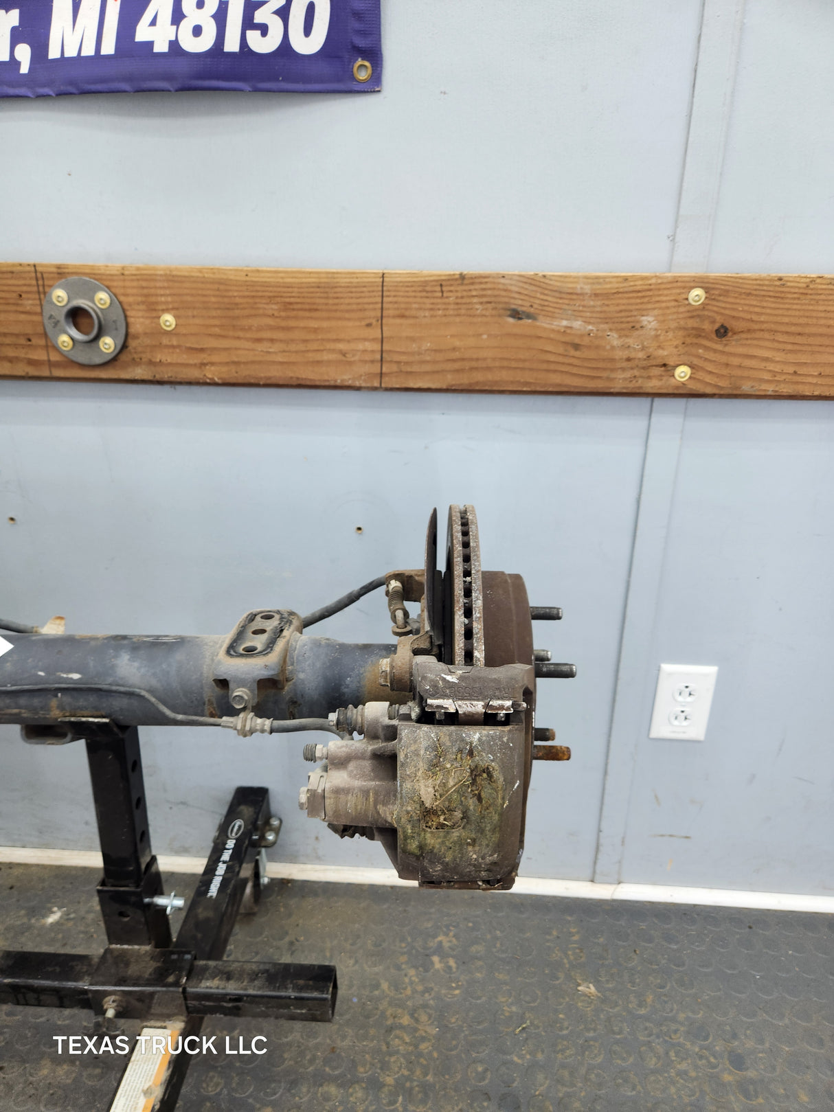 2006-2008 Dodge Ram 1500 Rear Axle 3.92 Gear Ratio 3rd Gen