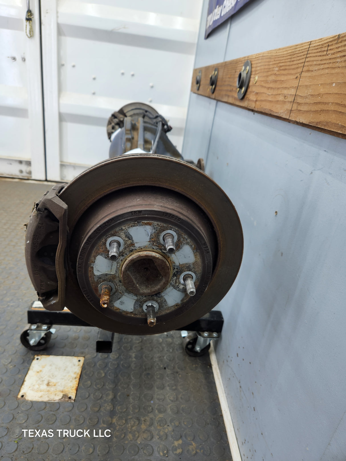 2006-2008 Dodge Ram 1500 Rear Axle 3.92 Gear Ratio 3rd Gen